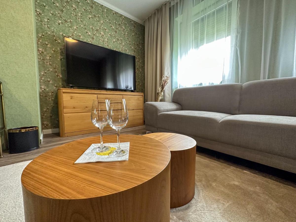 Milia Wine & Event Resort Dunajsky Klatov Luaran gambar